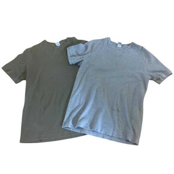 Old Navy Mens T-Shirt Bundle Size Lrg Gray and Khaki 100% Cotton V-Neck Set of 2 - Picture 1 of 10